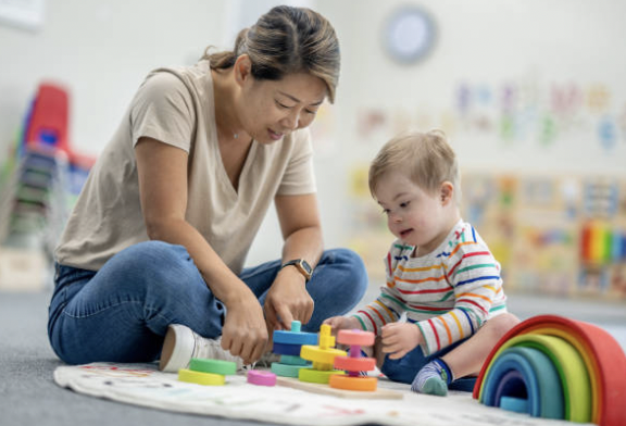 Journée internationale de la trisomie 21 : L'approche inclusive des professionnels de la petite enfance, un pilier essentiel de l'éducation